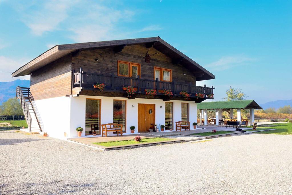 Landhaus Bed&Breakfast Viseu de Sus Bagian luar foto